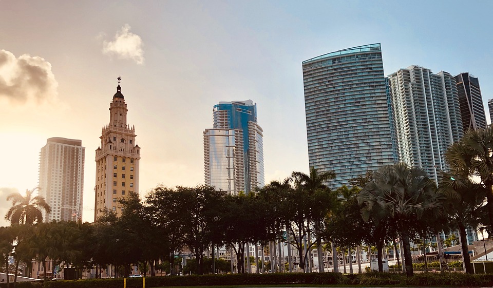 Flórida Bate Recorde de Turismo e Atrai Estrangeiros Interessados em Investir no Mercado Imobiliário